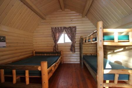 Revelstoke Campgrounds & Cabins Villa Exterior photo